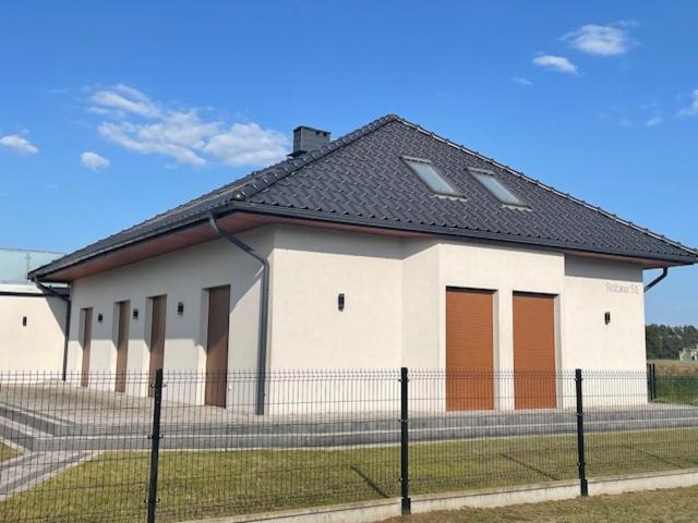 Rozana 51 *